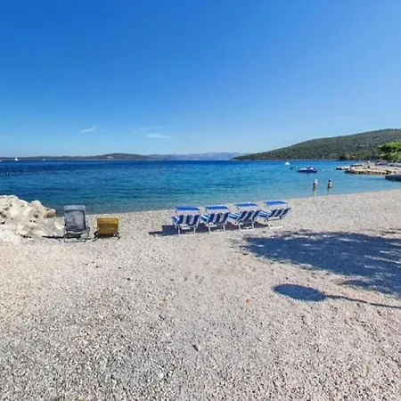 Holiday home Seafront Rural Big House At Solta Croacia Island