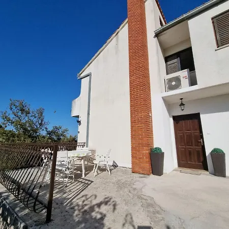 Seafront Rural Big House At Solta Croacia Island