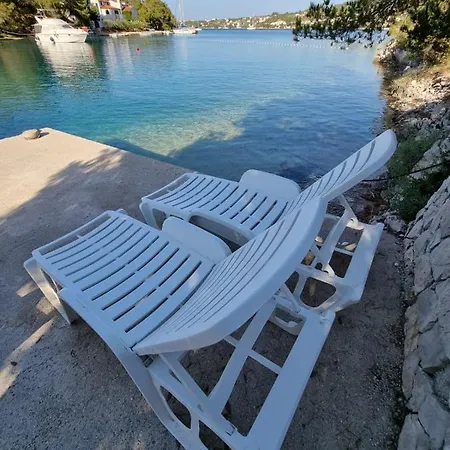 Seafront Rural Big House At Solta Croacia Island