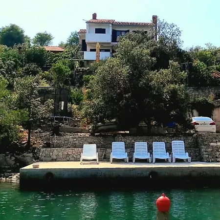 Seafront Rural Big House At Solta Croacia Island
