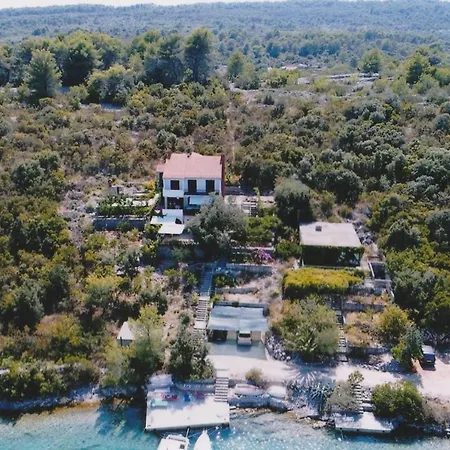 Seafront Rural Big House At Solta Croacia Island